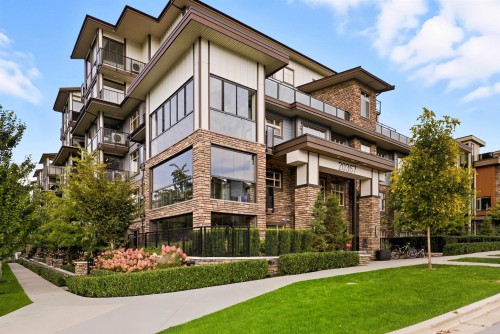 302-20367 85 Avenue  Langley, BC V2Y 3R1