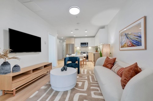 B313-5360 204Th Street, Langley, BC 