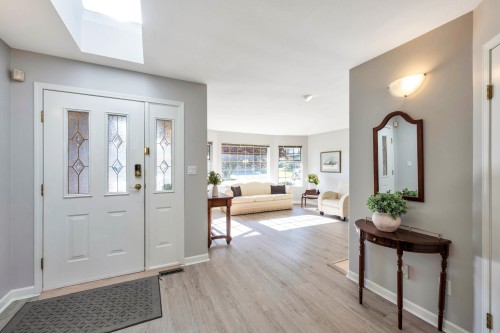 16339 95Th Avenue, Surrey, BC 