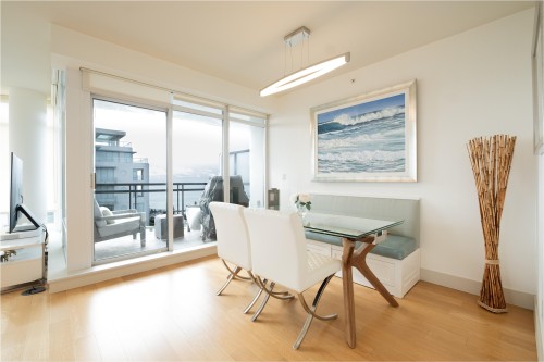 1301-1473 Johnston Road, White Rock, BC 