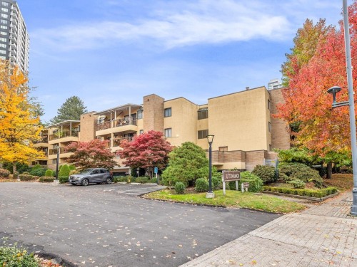 211-10157 University Drive, Surrey, BC 