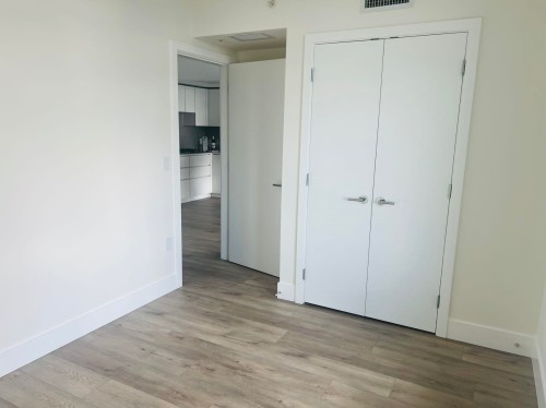 2003-10428 Whalley Boulevard, Surrey, BC 