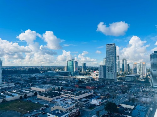 2003-10428 Whalley Boulevard, Surrey, BC 