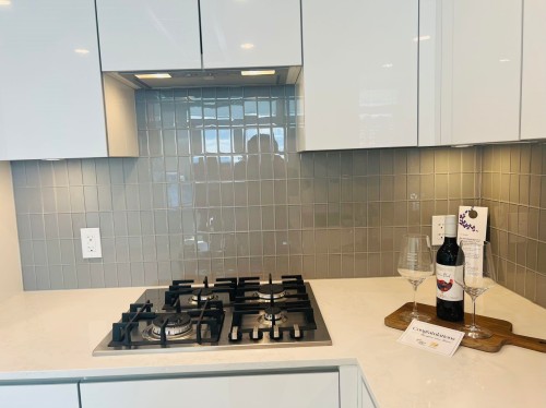 2003-10428 Whalley Boulevard, Surrey, BC 