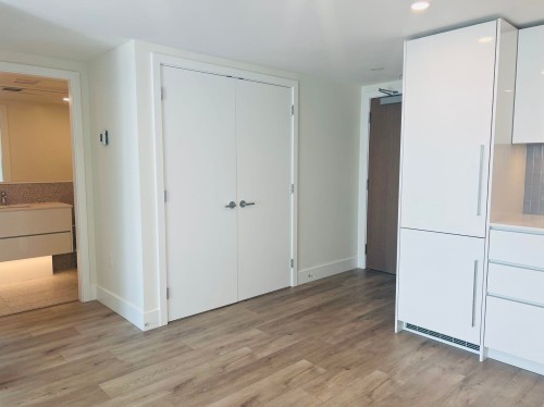 2003-10428 Whalley Boulevard, Surrey, BC 