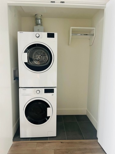 2003-10428 Whalley Boulevard, Surrey, BC 