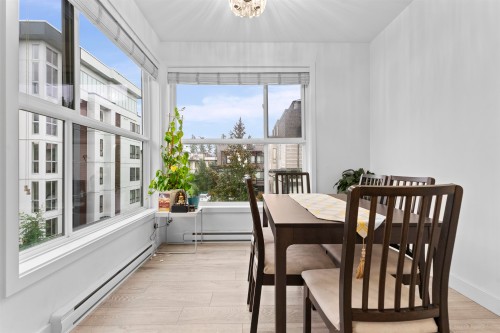 306-7809 209 Street, Langley, BC 