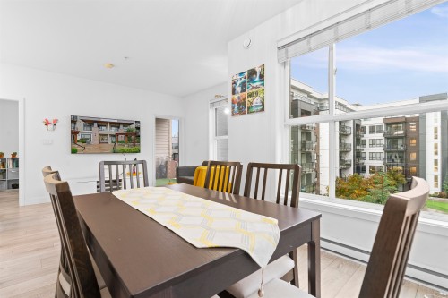 306-7809 209 Street, Langley, BC 