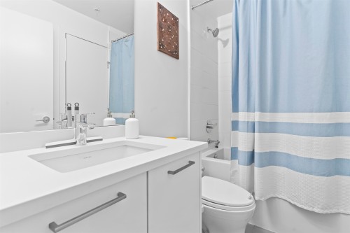 306-7809 209 Street, Langley, BC 