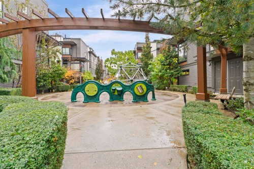 306-7809 209 Street, Langley, BC 