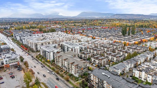 306-7809 209 Street, Langley, BC 