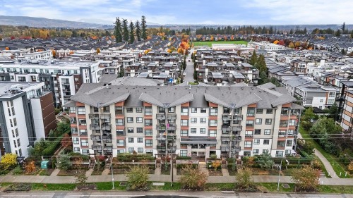 306-7809 209 Street, Langley, BC 