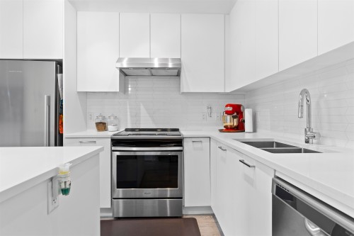 306-7809 209 Street, Langley, BC 