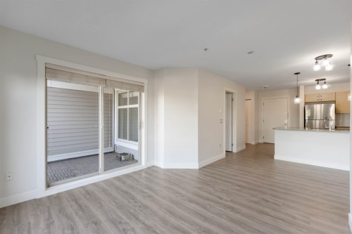 216-13555 Gateway Drive, Surrey, BC 