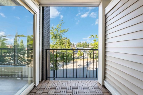 216-13555 Gateway Drive, Surrey, BC 