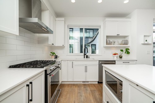 19-6897 201 Street, Langley, BC 