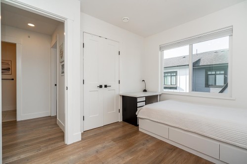 19-6897 201 Street, Langley, BC 