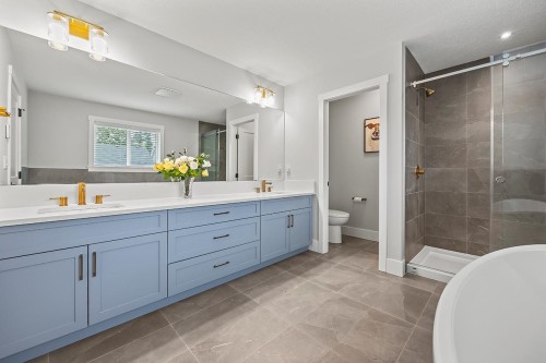 2870 203 Street, Langley, BC 