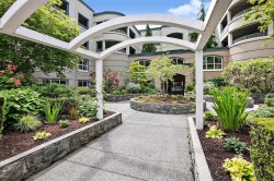 305-1725 128 Street  Surrey, BC V4A 3V2