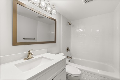 205-1531 Merklin Street, White Rock, BC 