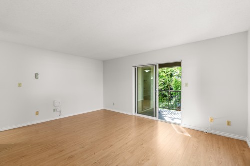 205-1531 Merklin Street, White Rock, BC 