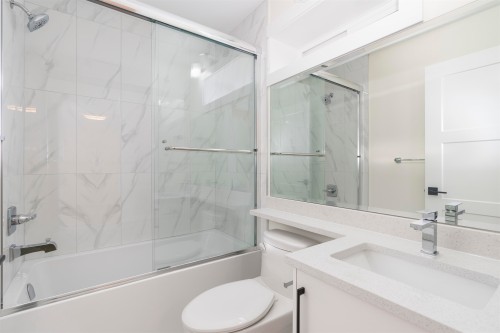 20070 27A Avenue, Langley, BC 