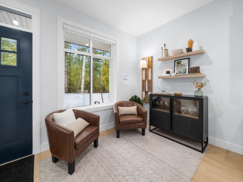 8-9688 182A Street, Surrey, BC 