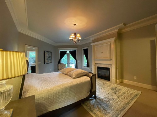 16045 30 Ave, Surrey, BC 