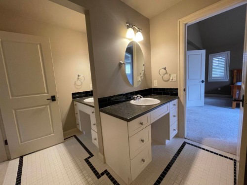 16045 30 Ave, Surrey, BC 