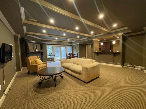 16045 30 Ave, Surrey, BC 