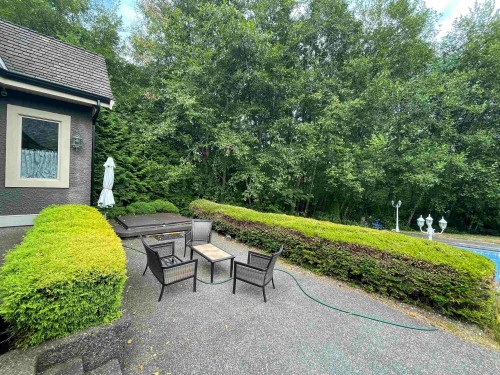 16045 30 Ave, Surrey, BC 