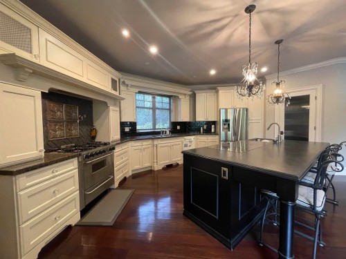 16045 30 Ave, Surrey, BC 