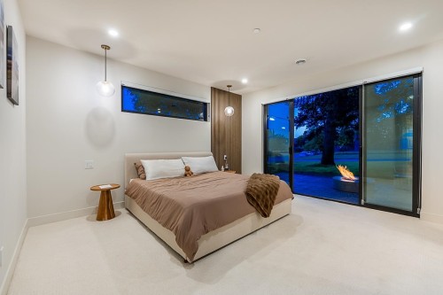 15911 Cliff Avenue, White Rock, BC 