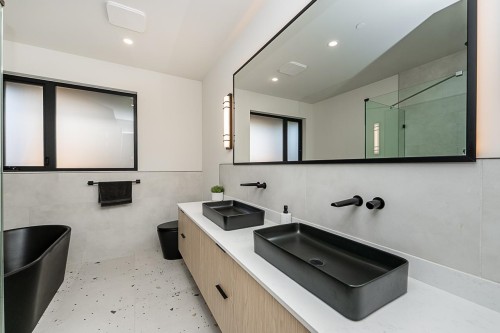 15911 Cliff Avenue, White Rock, BC 