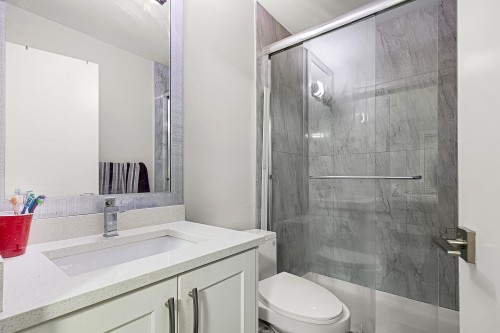 102-15170 60 Avenue, Surrey, BC 