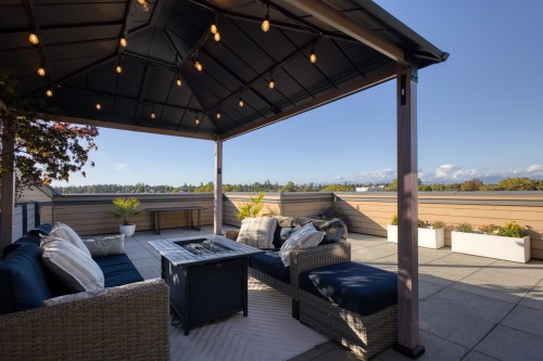 406-5811 177B Street, Surrey, BC 