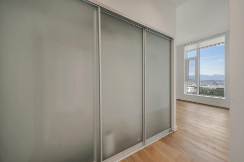 3705-13438 Central Avenue, Surrey, BC 