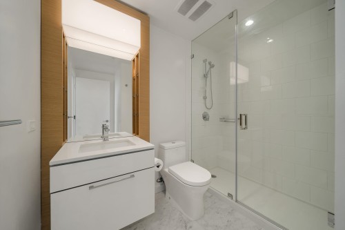 3705-13438 Central Avenue, Surrey, BC 