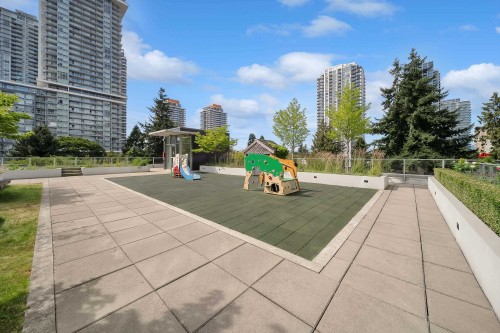 3705-13438 Central Avenue, Surrey, BC 