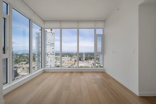 3705-13438 Central Avenue, Surrey, BC 