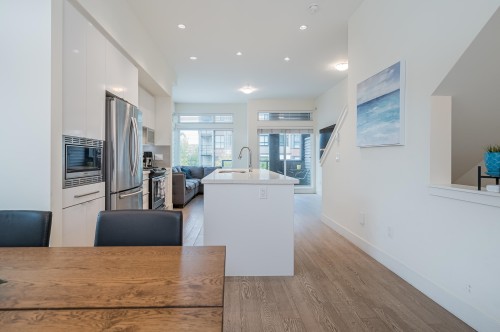 51-7811 209 Street, Langley, BC 