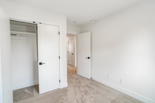 8-2360 Crescent Way, Abbotsford, BC 