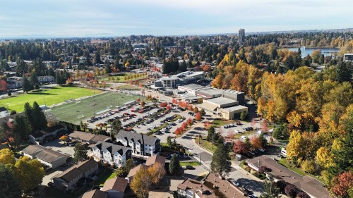 8-2360 Crescent Way, Abbotsford, BC 