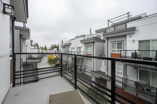 51-7947 209 Street, Langley, BC 