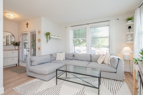 105-15956 86a Avenue  Surrey, BC V4N 6N8