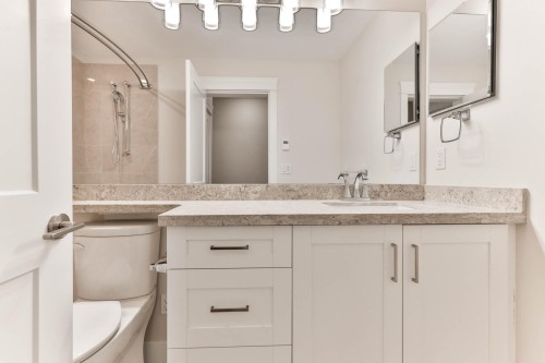 207-20926 83 Avenue, Langley, BC 