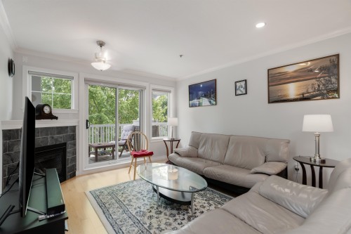 305-20750 Duncan Way, Langley, BC 