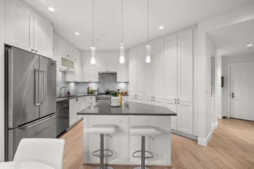 413-14855 Thrift Avenue, White Rock, BC 