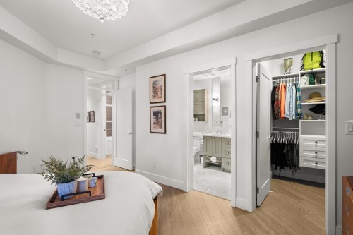 413-14855 Thrift Avenue, White Rock, BC 