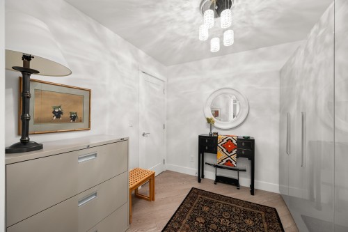 413-14855 Thrift Avenue, White Rock, BC 